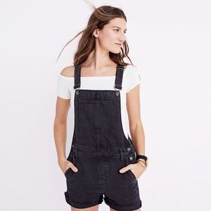 Madewell Adirondack Short Overalls in Washed Black